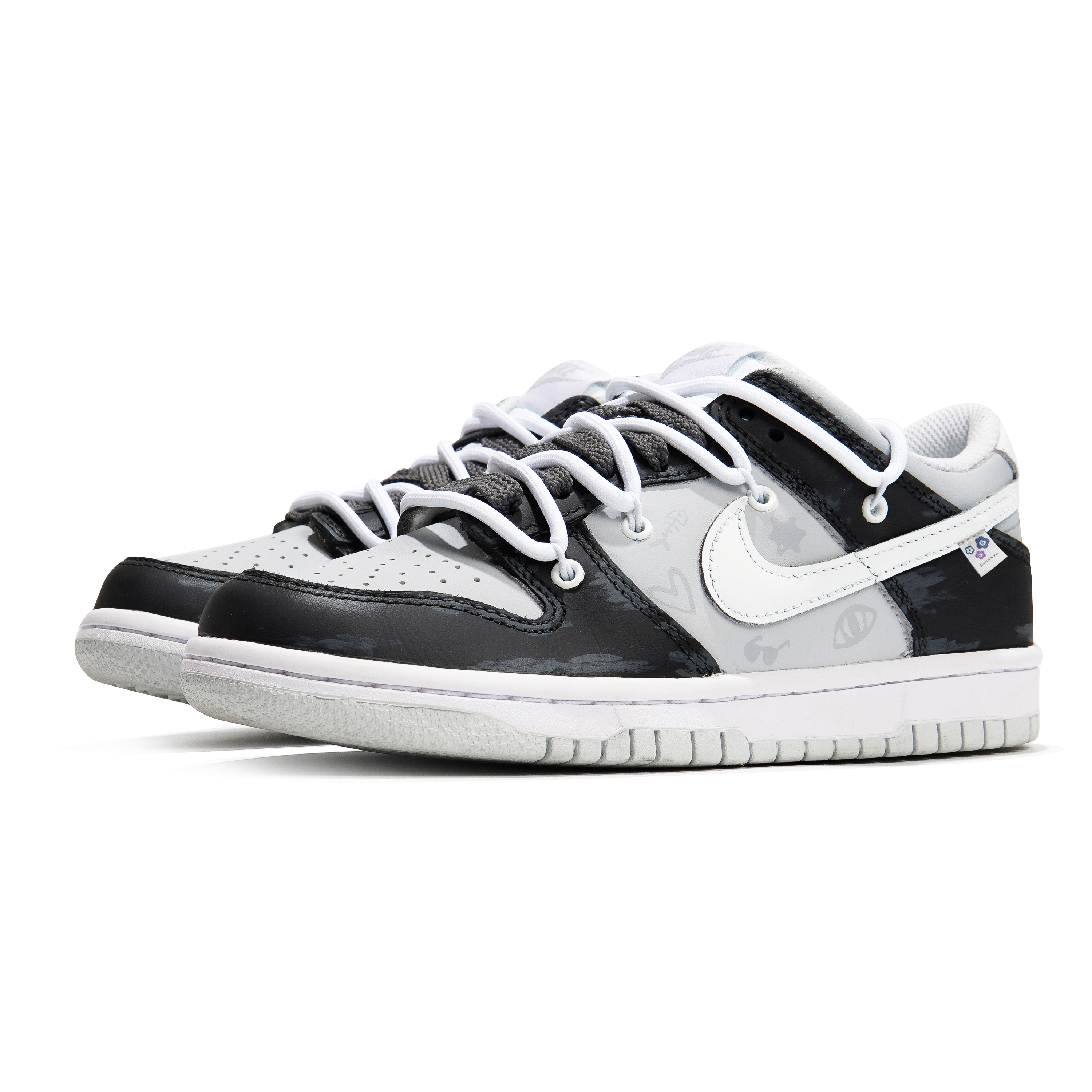 Shop ナイキ ダンク ロー ハロウィン 魚骨グラフィティ DV0831-101-485046