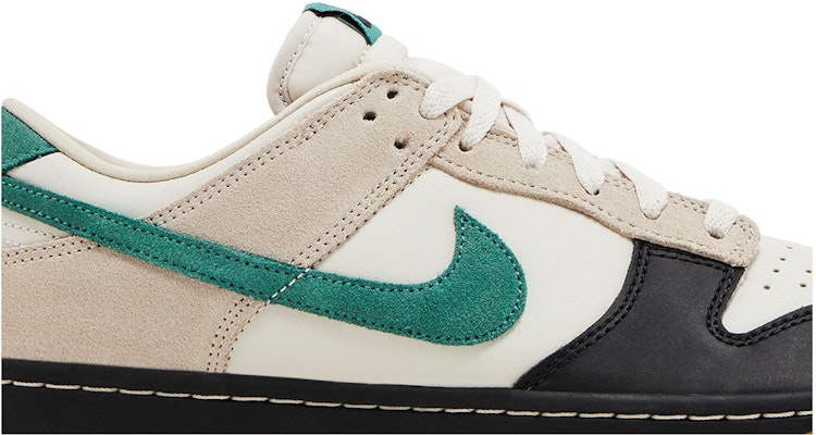 나이키 덩크 로우 '블랙 토 바이코스탈' HQ3483-104 Shop 나이키 덩크 로우 '블랙 토 바이코스탈' HQ3483-104