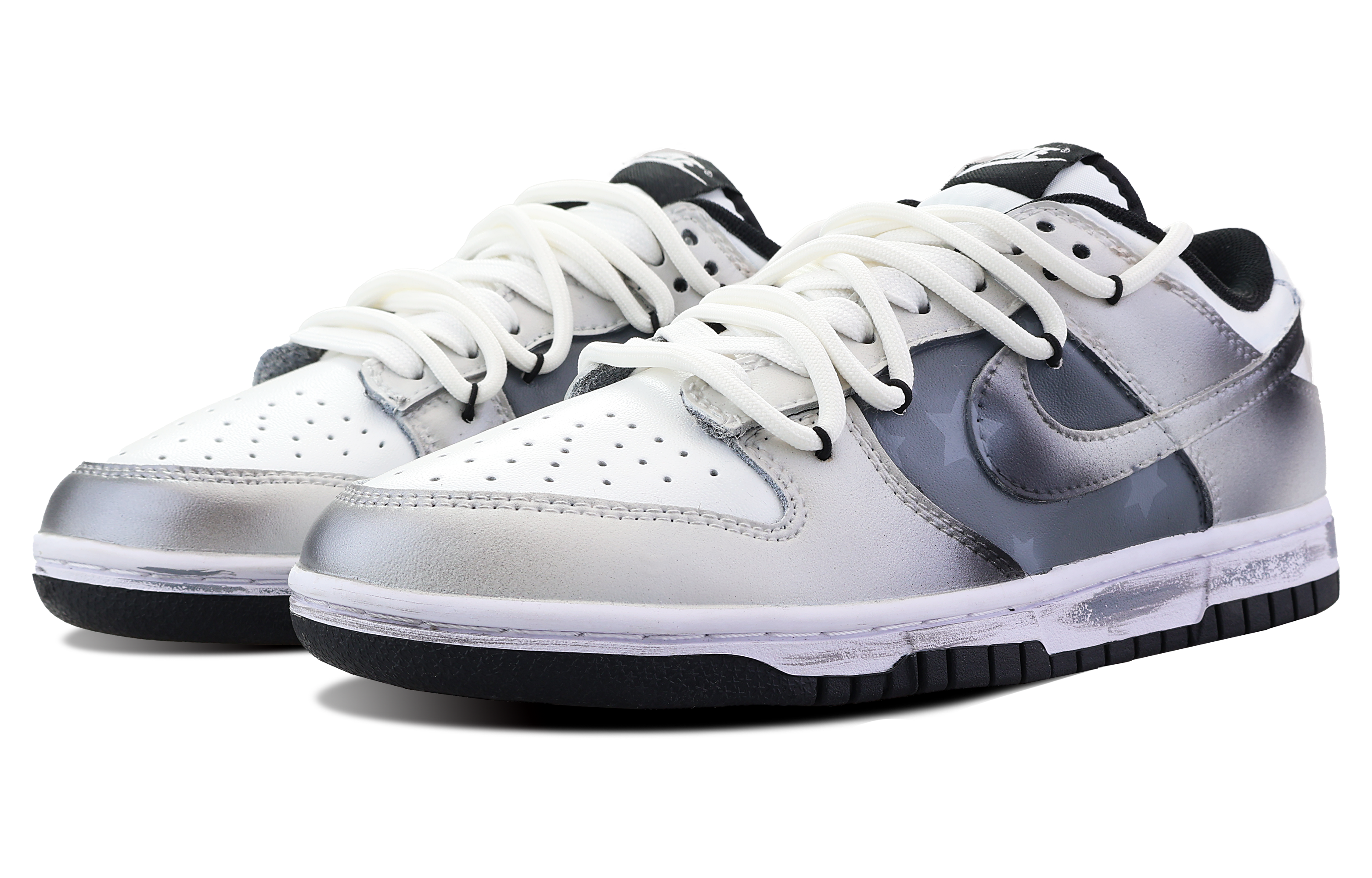 Shop Nike Dunk Low 'Perak Metalik Preppy' CW1590-100-450854