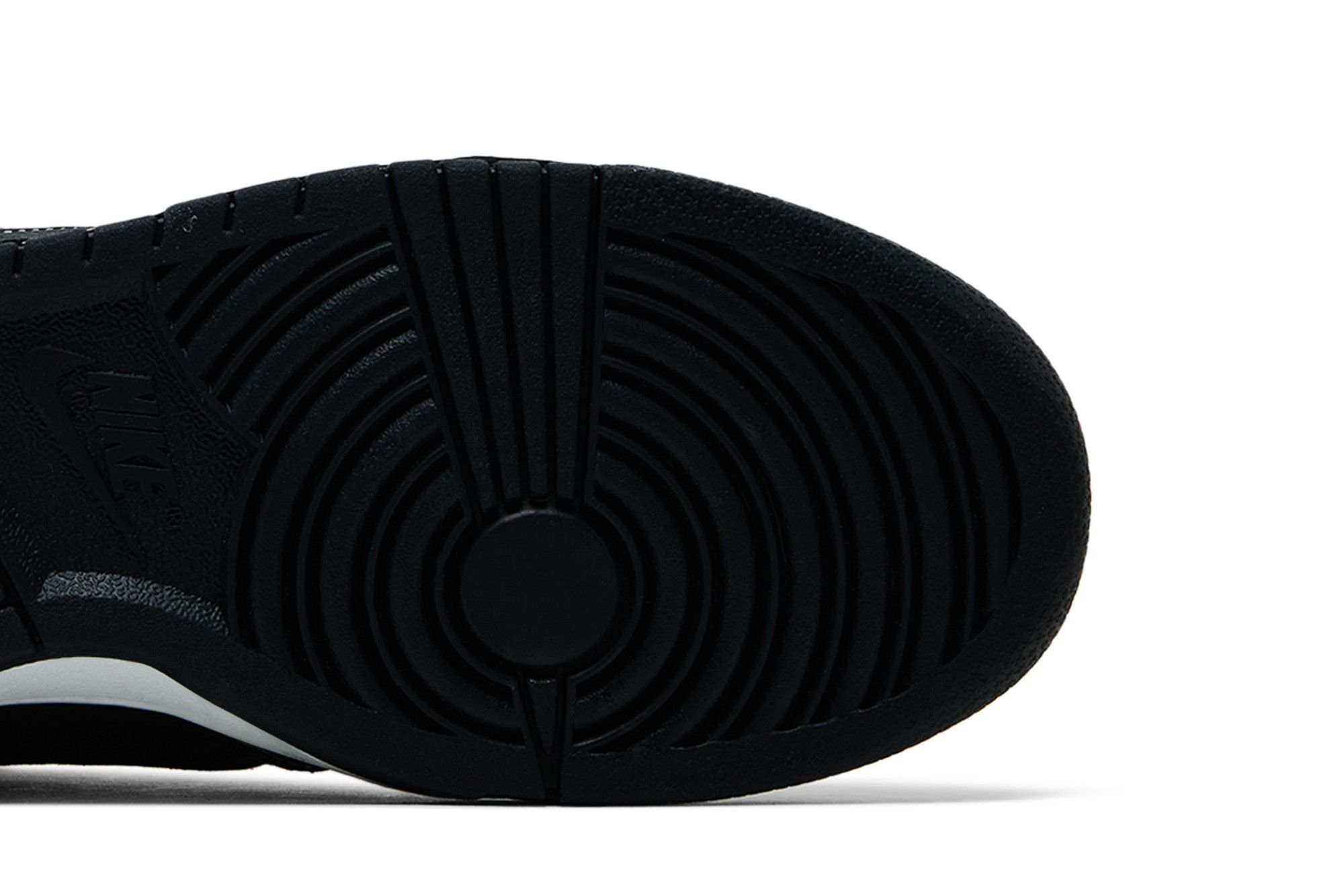 Purchase Nike Dunk Low ''Off Noir Summit White'' Sneakers IO4550-001