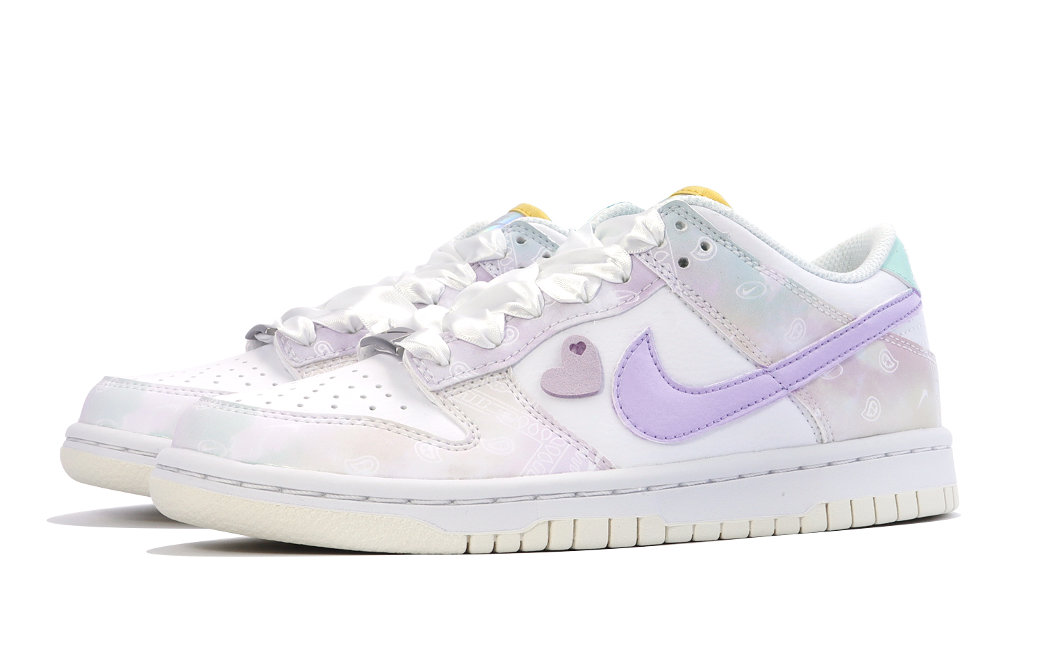 Lookbook 나이키 덩크 로우 '페이즐리 소원 요정' FJ7707-131-450897