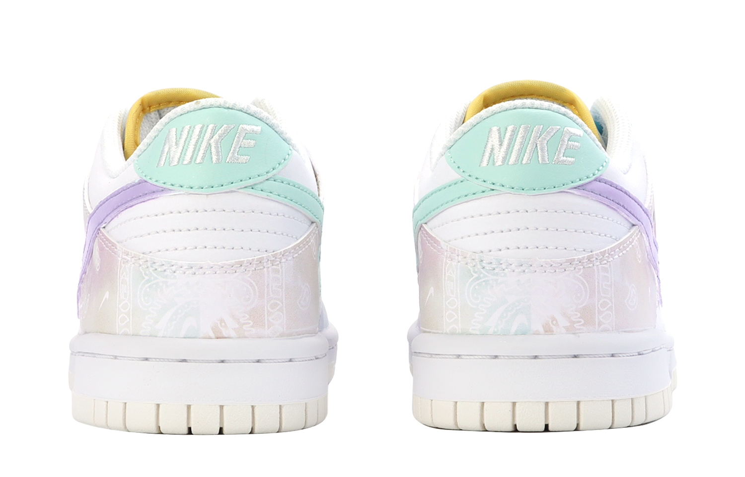 Shop 나이키 덩크 로우 '페이즐리 소원 요정' FJ7707-131-450897