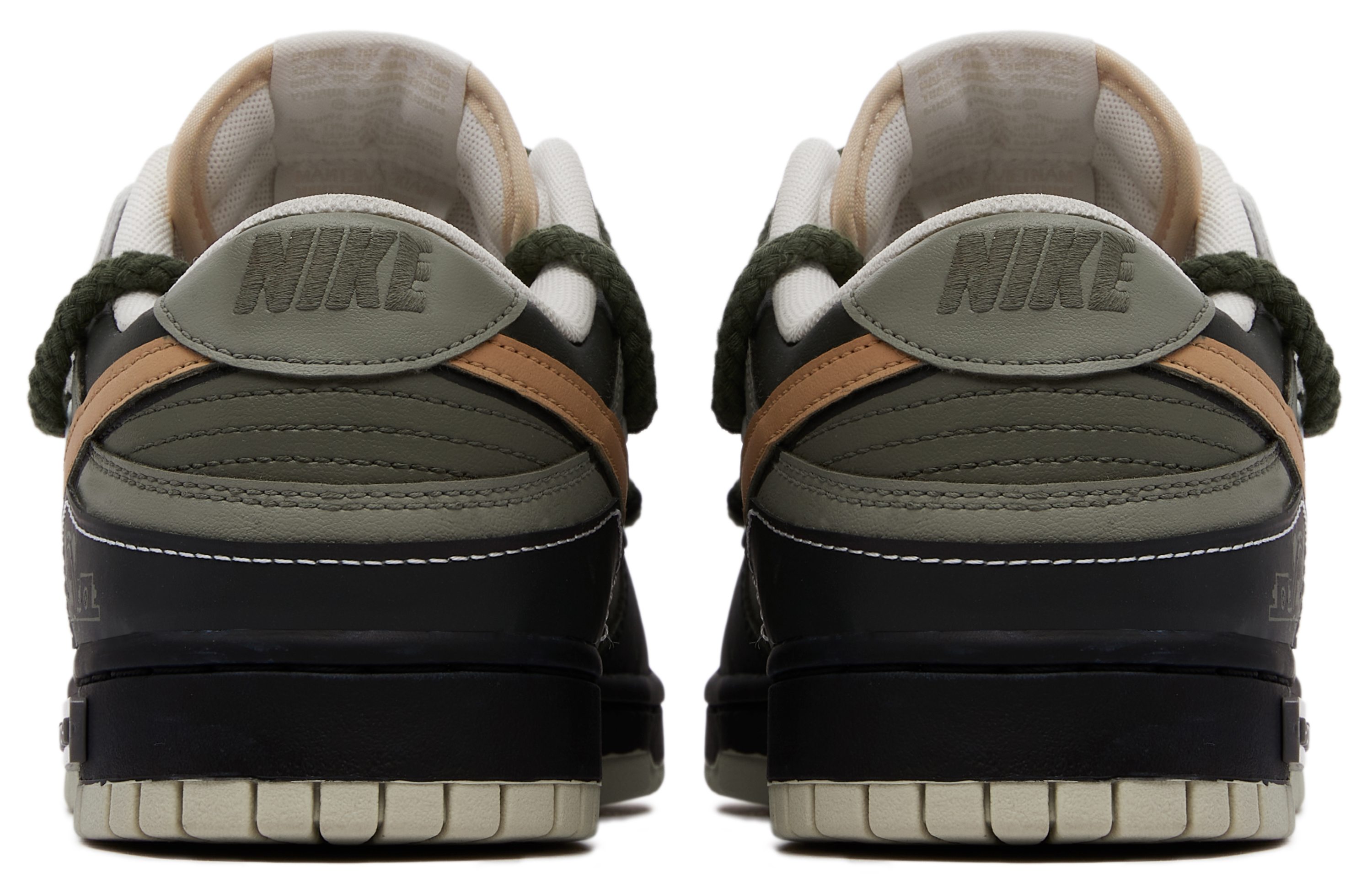 Nike Dunk Low 'Panda Mischief - Space Exploration Astronaut' 圖 5