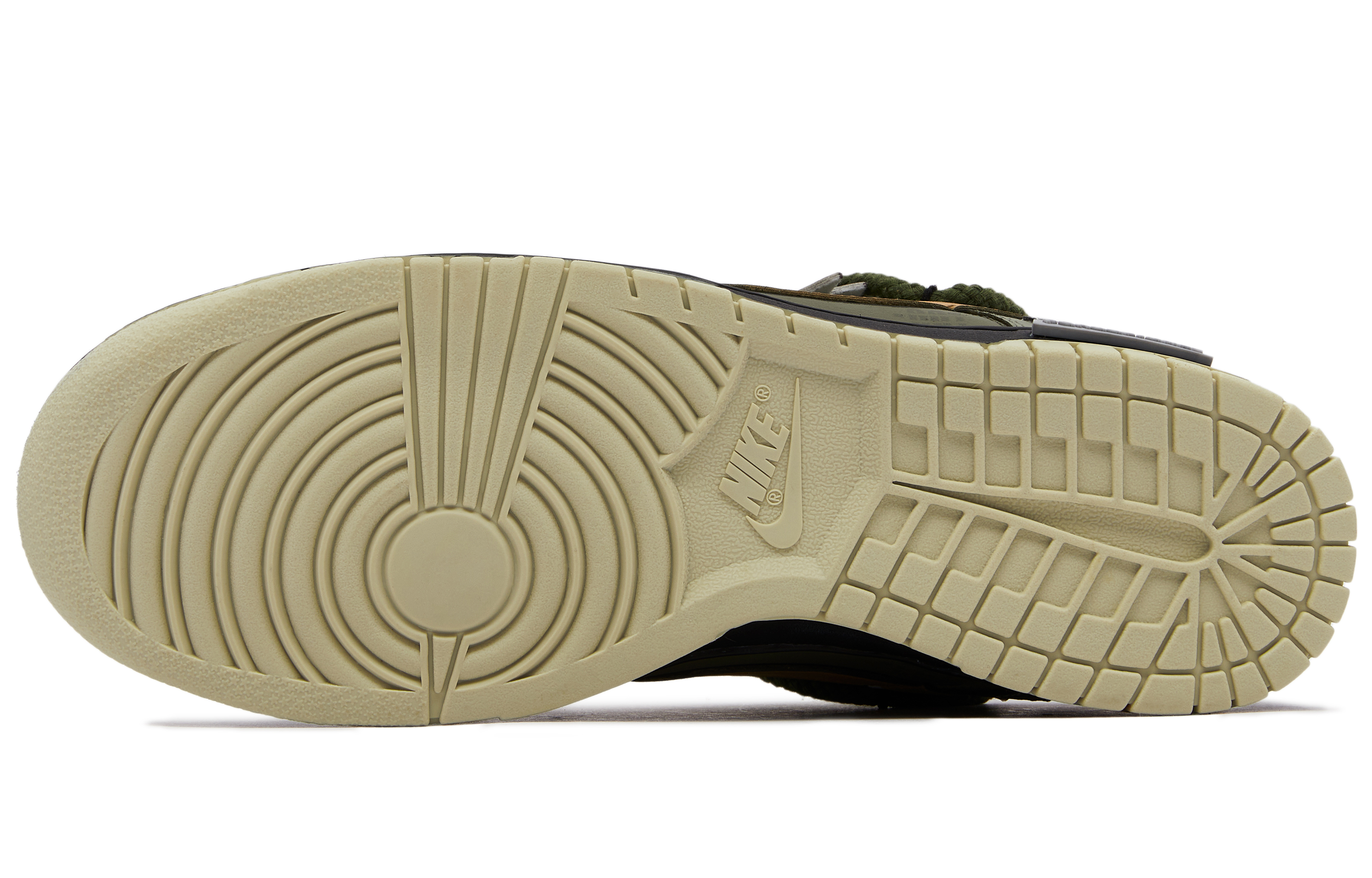 Nike Dunk Low 'Panda Mischief - Space Exploration Astronaut' 圖 6