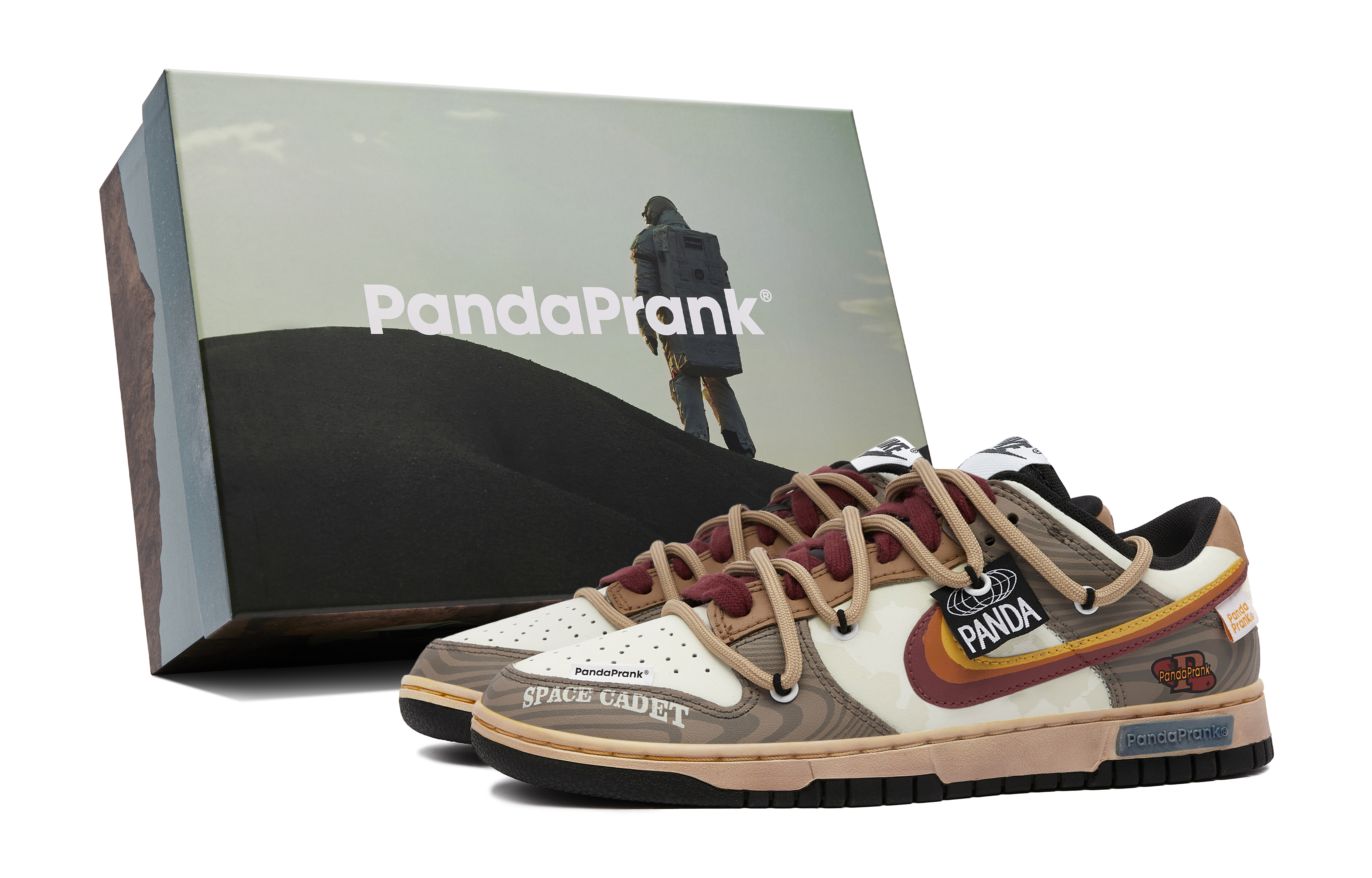 Buy 나이키 덩크 로우 '판다 미스치프 우주탐험' (shortened: 나이키 덩크 판다 우주) FD1232-001-481257