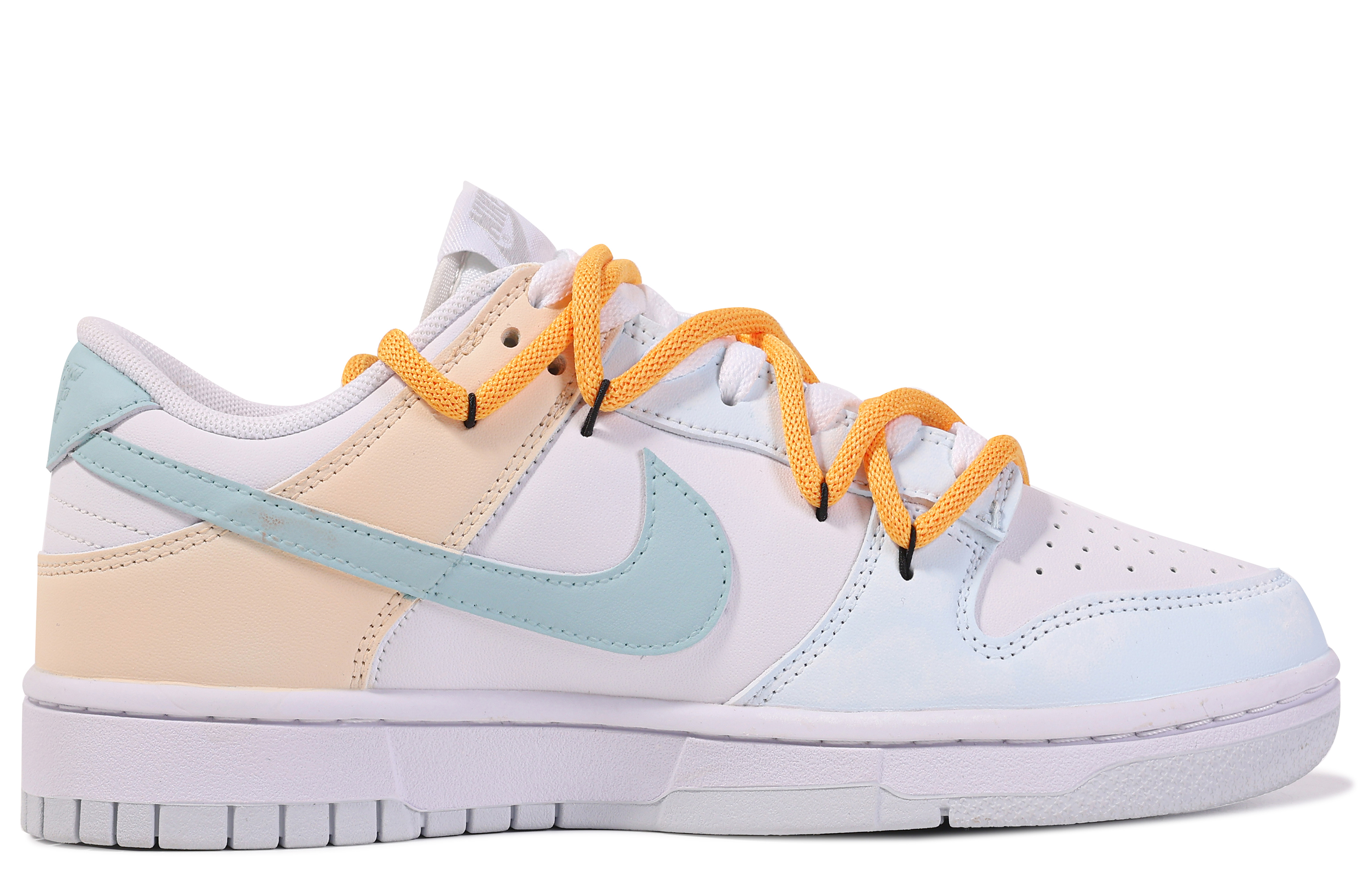 Lookbook Nike Dunk Low 'Qiu Se Lan Shan' Edición Especial DV0831-101-465167