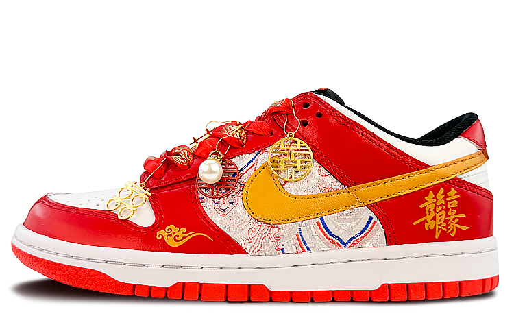 Buy 나이키 덩크 로우 '레드 골드 웨딩' (Nike Dunk Low '레드 골드 웨딩') DH9765-103-481256
