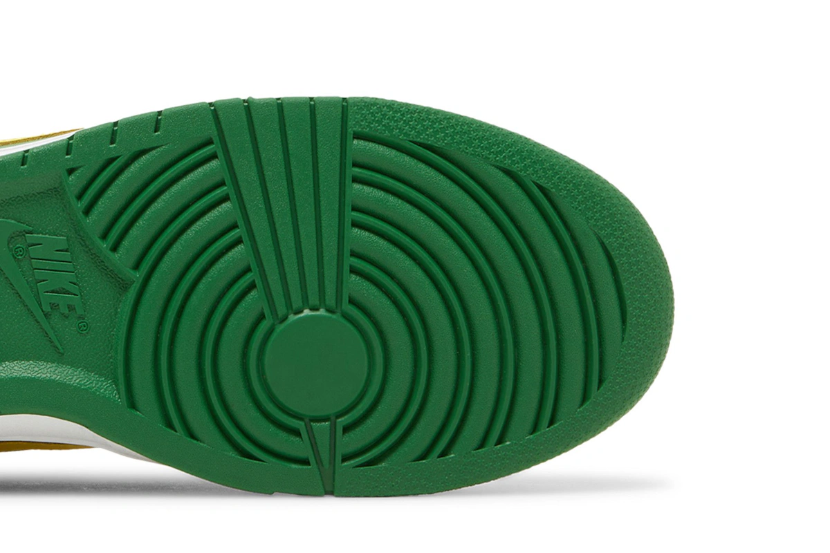 Nike Dunk Low 'Reverse Brazil'