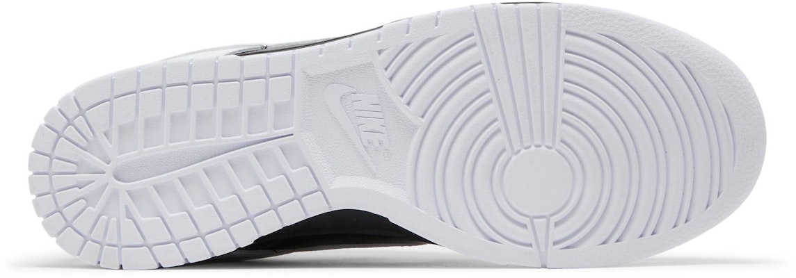 나이키 덩크 로우 '리버스 팬더' FD9064-011 Shop 나이키 덩크 로우 '리버스 팬더' FD9064-011