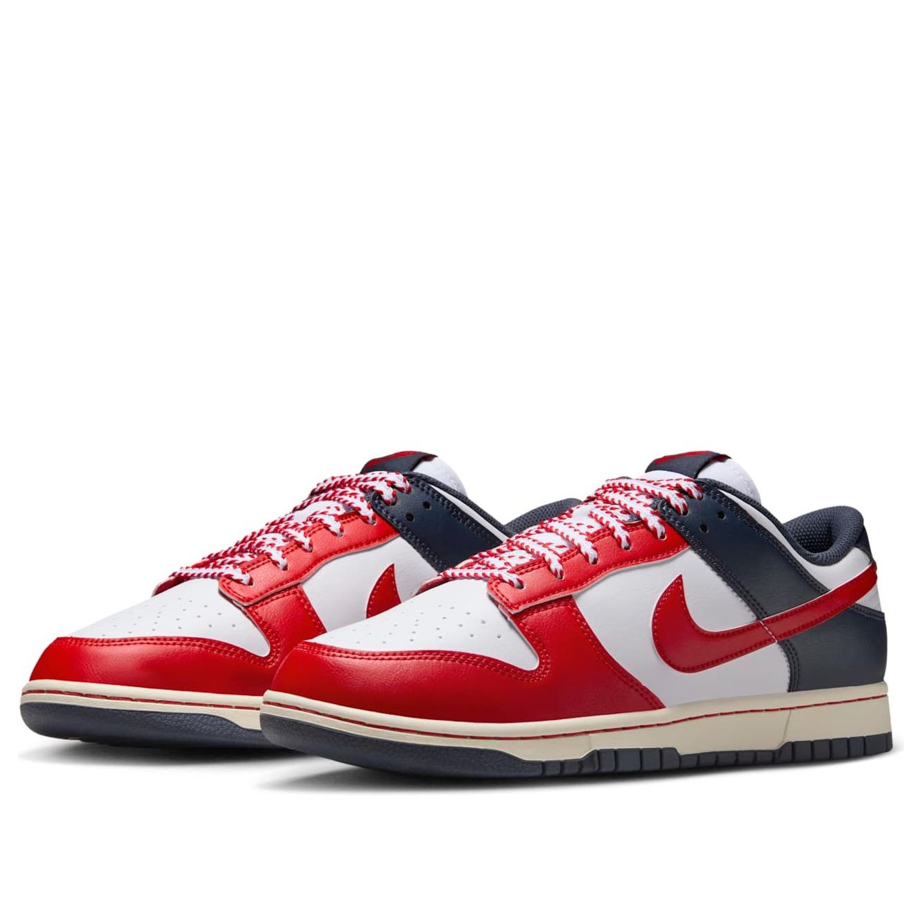 Lookbook Nike Dunk Low 'Rivalry Pack - Medias Rojas de Boston' IM2222-100