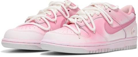 나이키 덩크 로우 '사쿠라 페이드' (Nike Dunk Low 'Sakura Fade') DV0831-101-447766 Lookbook 나이키 덩크 로우 '사쿠라 페이드' (Nike Dunk Low 'Sakura Fade') DV0831-101-447766