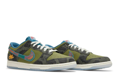 Nike Dunk Low 'SiEMPRE Familia'