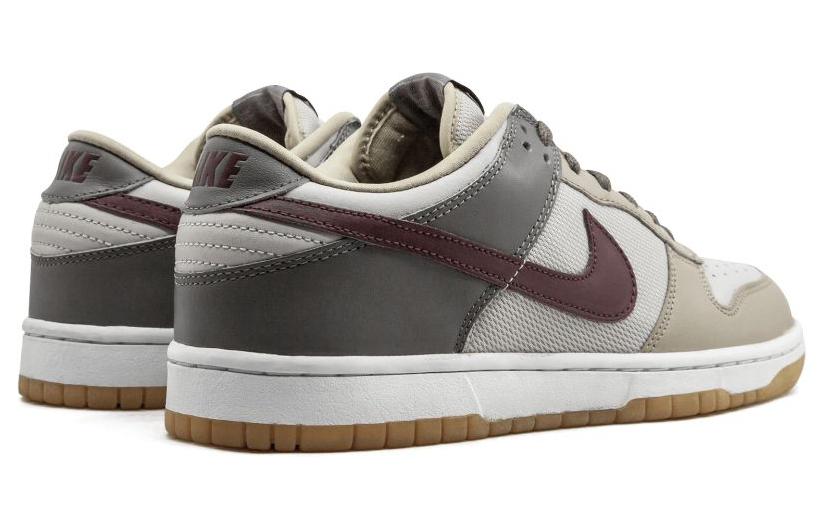Shop Nike Dunk Low 'Cokelat Muda' 304714-161