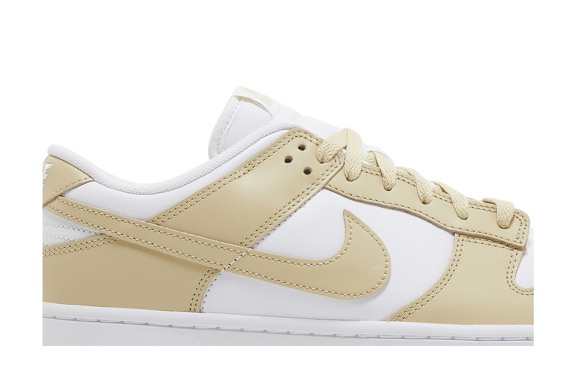 Lookbook Nike Dunk Low '團隊金' DV0833-100