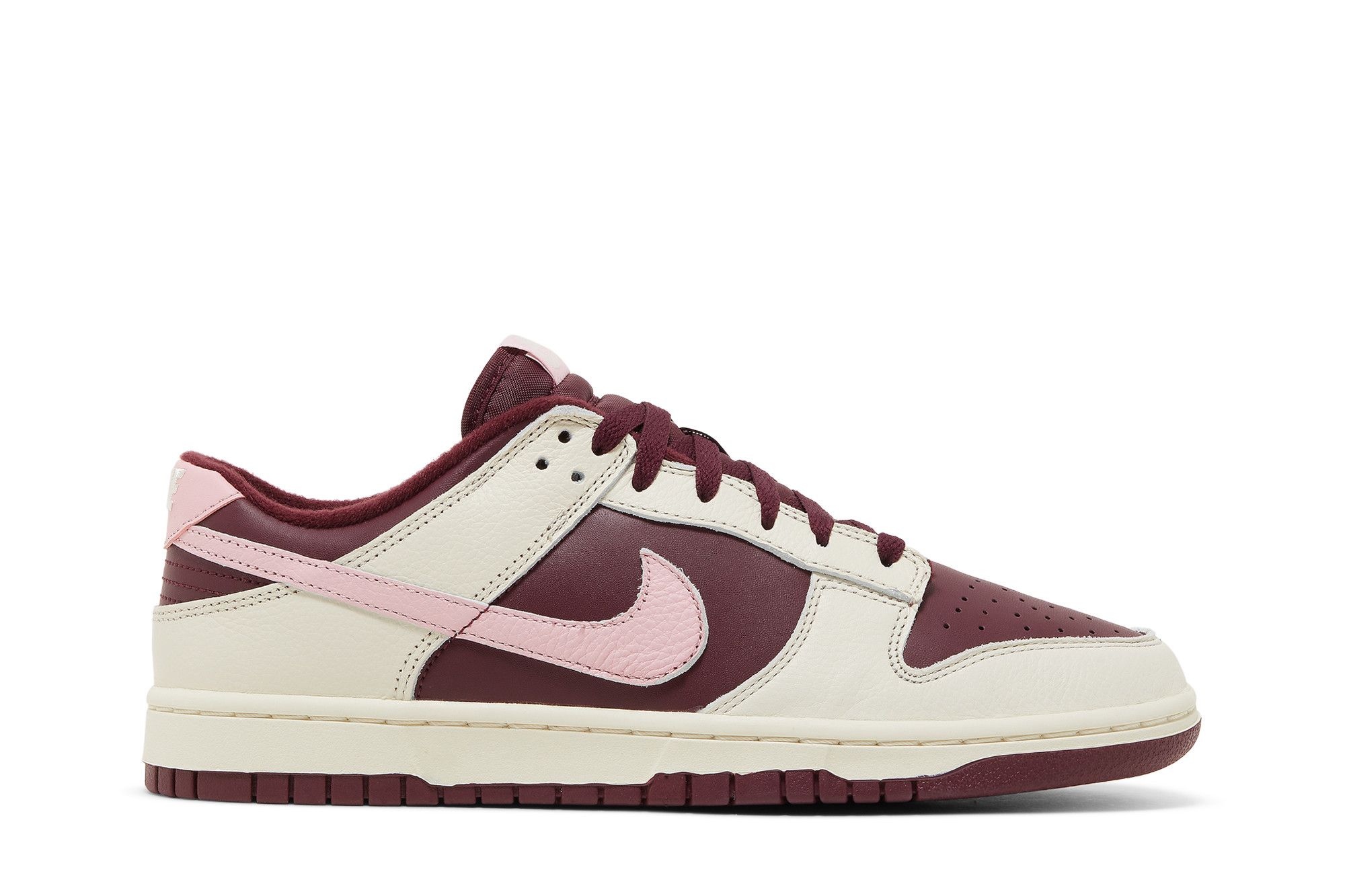 Nike Dunk Low 'Valentine’s Day' (2023) DR9705-100