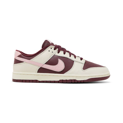 Nike Dunk Low 'Valentine’s Day' (2023)