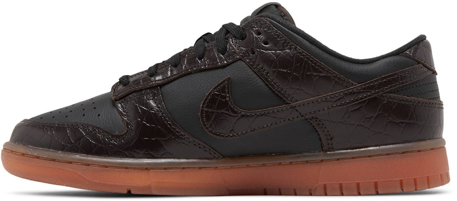 Nike Dunk Low 'Cokelat Velvet dan Hitam' DV1024-010 Lookbook Nike Dunk Low 'Cokelat Velvet dan Hitam' DV1024-010