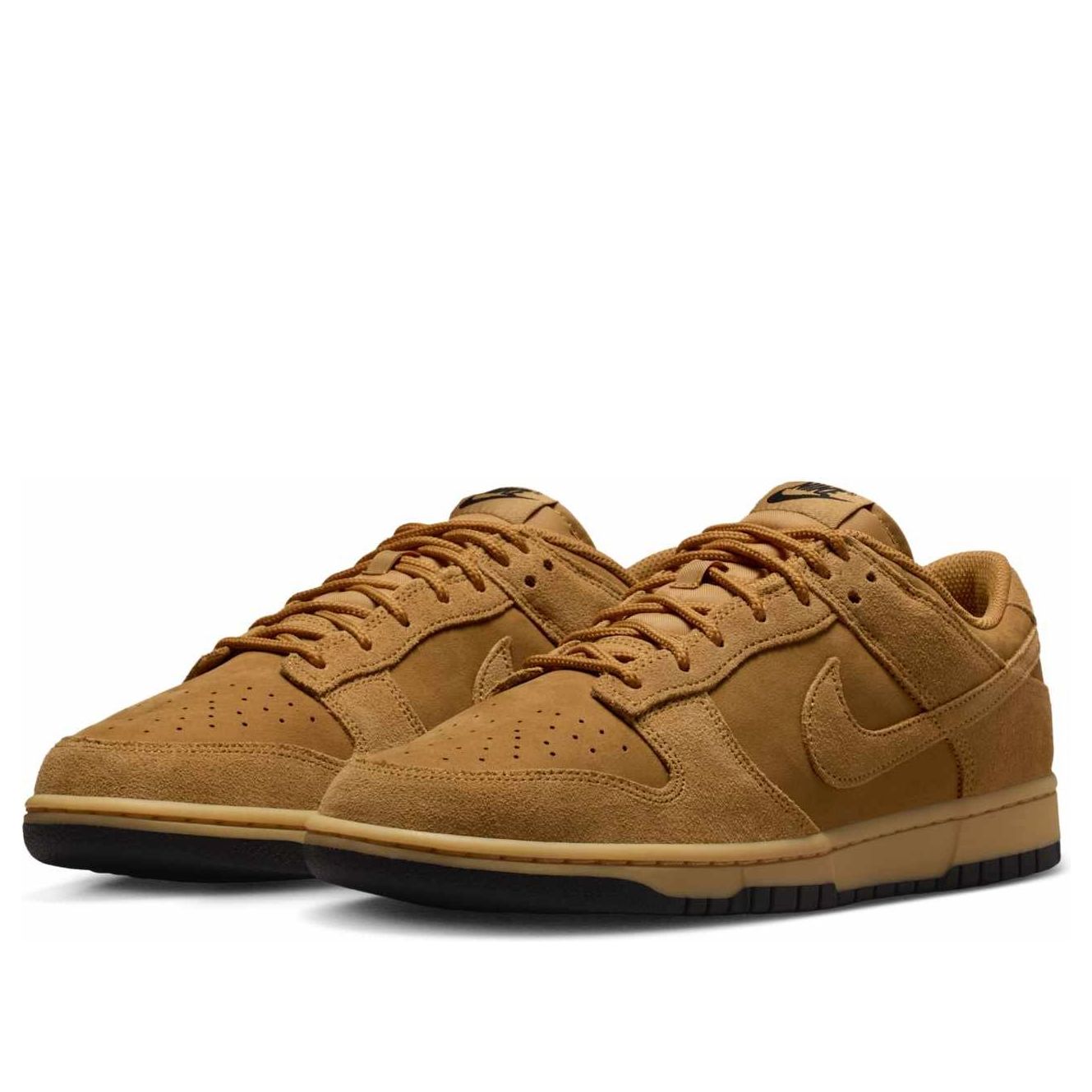 Shop 나이키 덩크 로우 ''위트'' IB6651-700