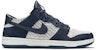 Nike Dunk Low Flyknit 'College Navy Platinum' dalam warna Navy & Platinum 917746-400