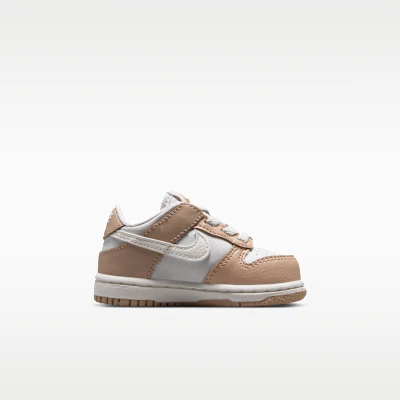 Nike Dunk Low 麻布/鉑金色/米白色 IQ0803-200 Lookbook Nike Dunk Low 麻布/鉑金色/米白色 IQ0803-200