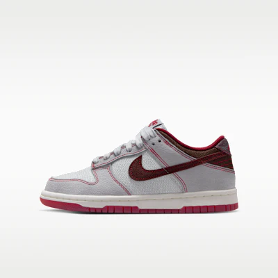 nike-dunk-low-lv-8-1-pure-platinum-wolf-grey-team-red-burgundy-crush-io-9743-002