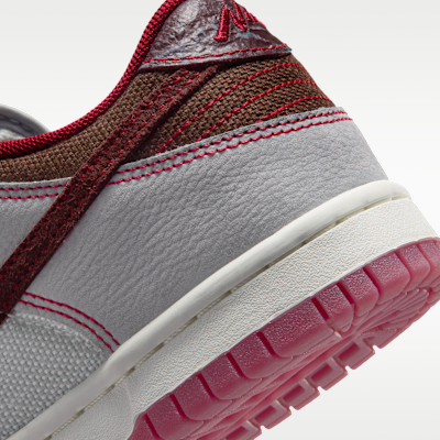 Cheap 耐克Dunk Low LV8 纯铂金/狼灰/队红/酒红色 IO9743-002