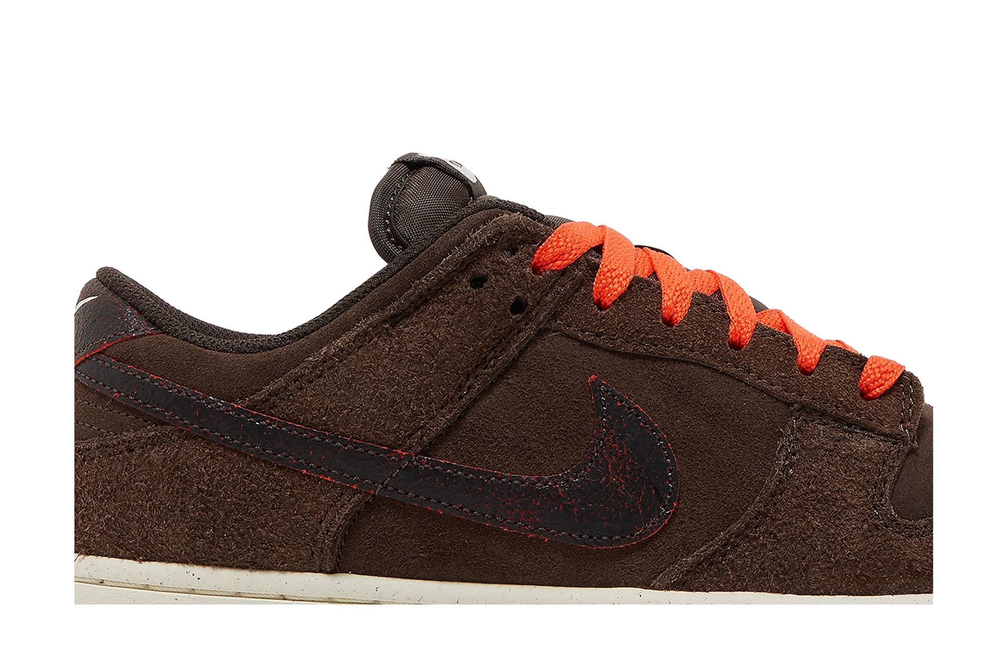 Nike Dunk Low Premium ‘Baroque Brown’ DQ8801-200