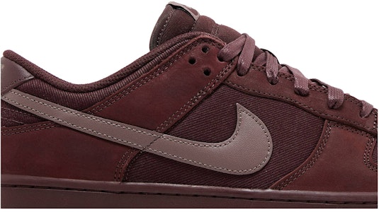 나이키 덩크 로우 프리미엄 '버건디 크러쉬' FB8895-600 Order 나이키 덩크 로우 프리미엄 '버건디 크러쉬' FB8895-600