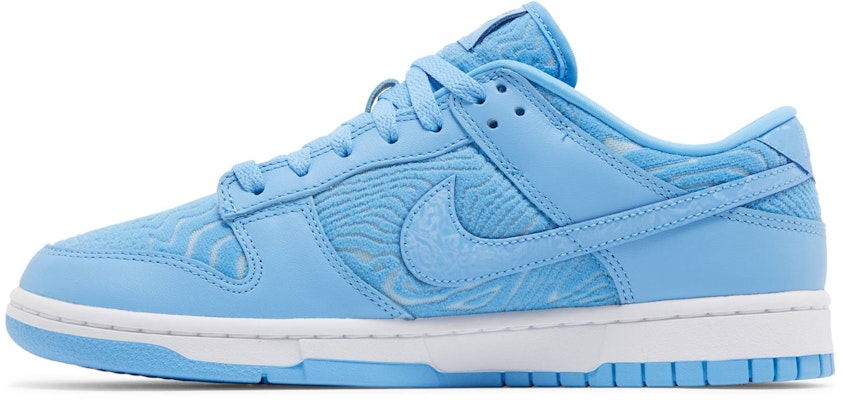 나이키 덩크 로우 프리미엄 "토포그래피 - 유니버시티 블루" FN6834-412 Lookbook 나이키 덩크 로우 프리미엄 "토포그래피 - 유니버시티 블루" FN6834-412