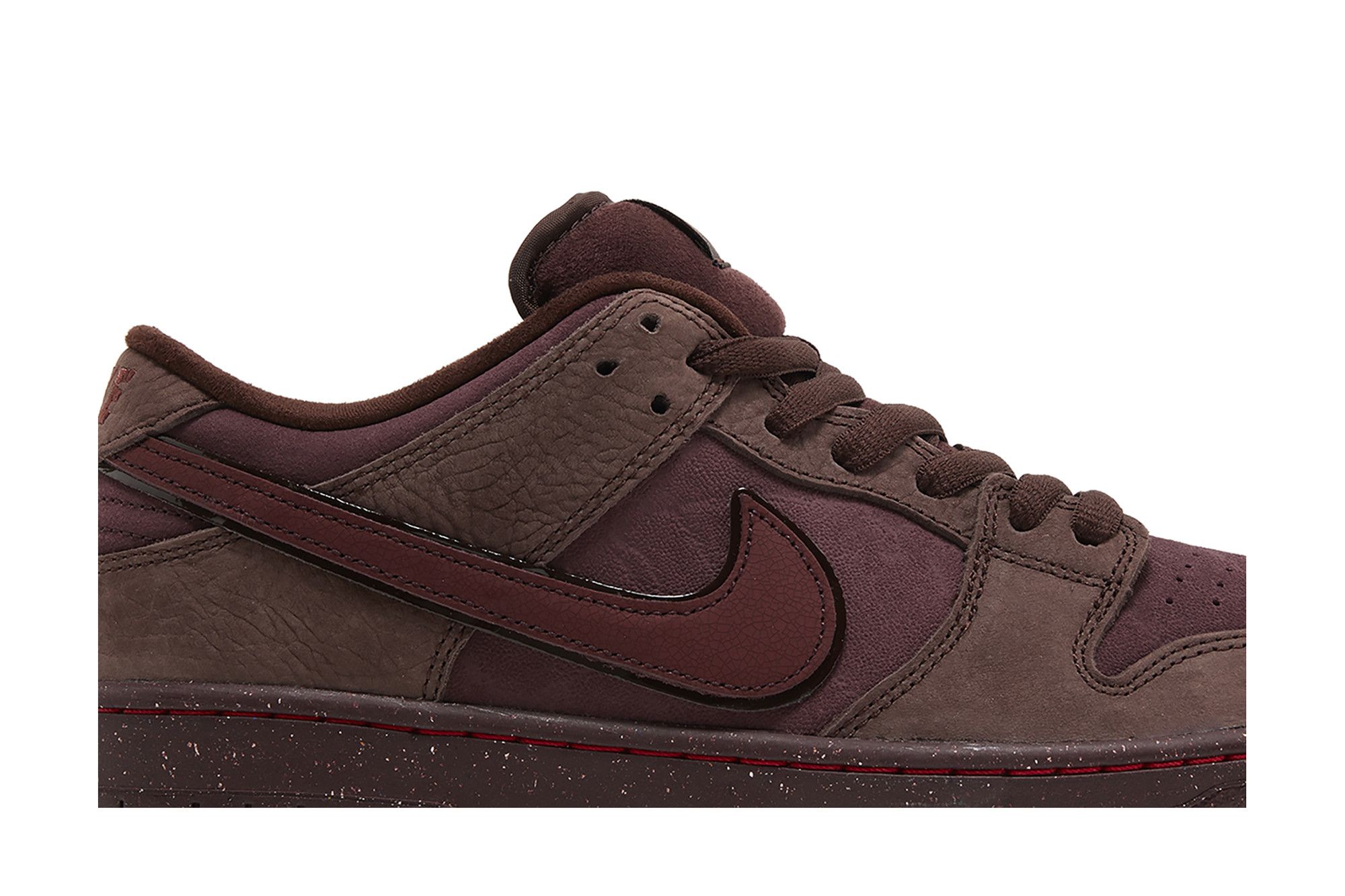 Order 耐吉Dunk Low Premium SB“愛之城系列 - 勃艮第粉碎”FN0619-600