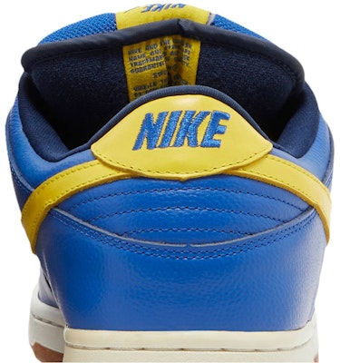 Nike Dunk Low Pro SB 'Boca Juniors' Sepatu Sneakers 304292-471 Sizing Nike Dunk Low Pro SB 'Boca Juniors' Sepatu Sneakers 304292-471