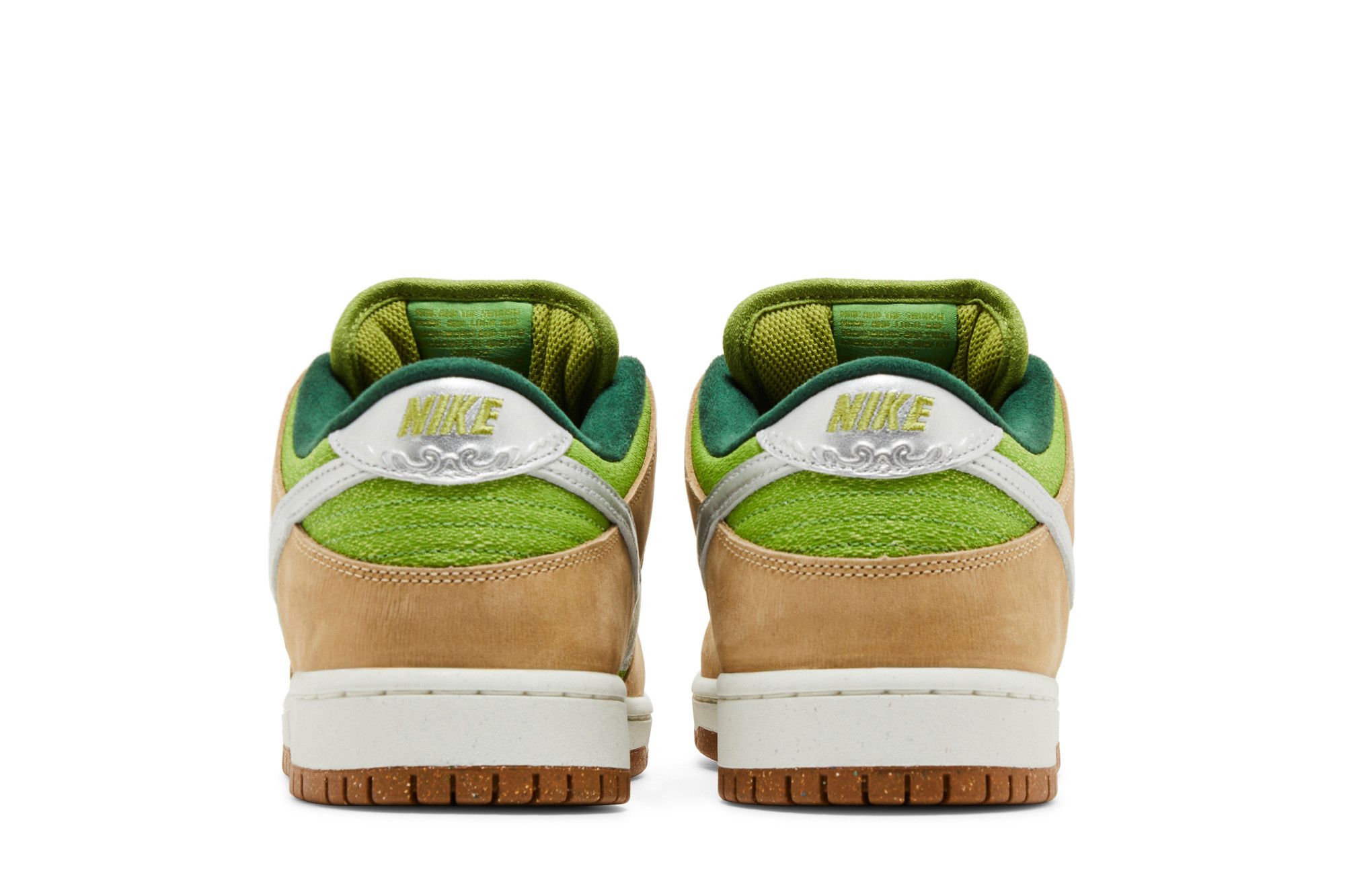 Sizing 耐吉 Dunk Low Pro SB 'Escargot' FQ7585-200