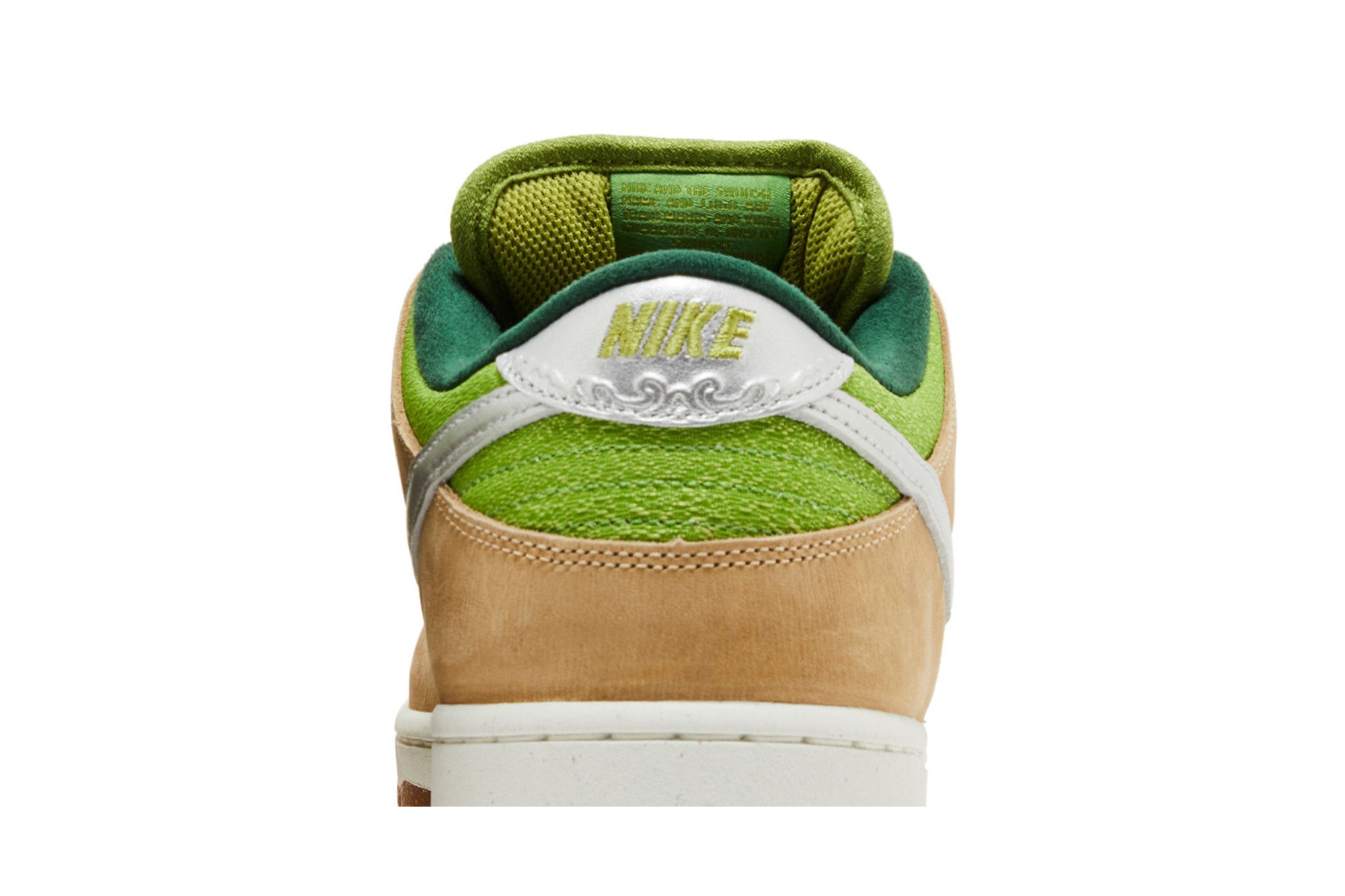 Cheap 耐吉 Dunk Low Pro SB 'Escargot' FQ7585-200
