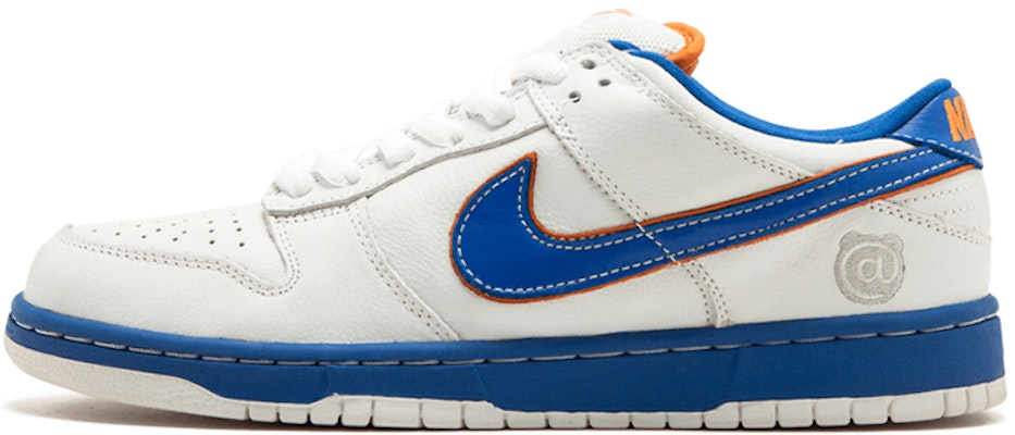 Nike Dunk Low Pro SB 'Medicom 1' Sepatu Sneaker 304292-142 Buy Nike Dunk Low Pro SB 'Medicom 1' Sepatu Sneaker 304292-142