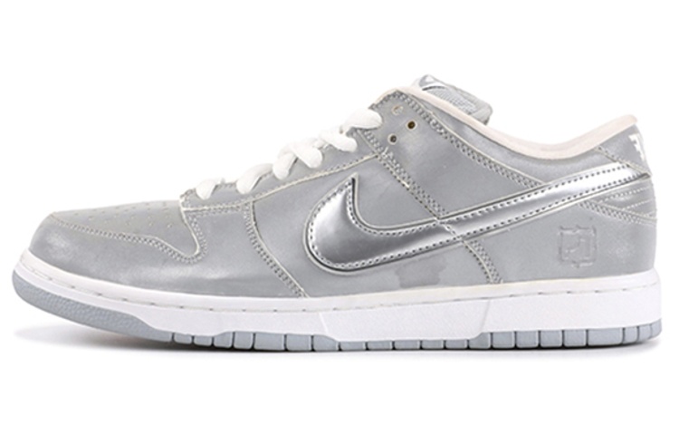 Nike Dunk Low Pro SB 'Medicom 3' 304292-008
