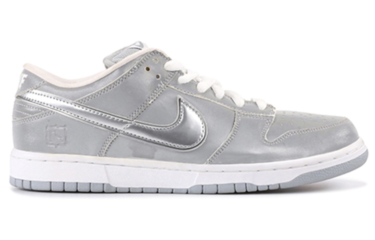 Order Nike SB ダンク ロー プロ "メディコム 3" 304292-008