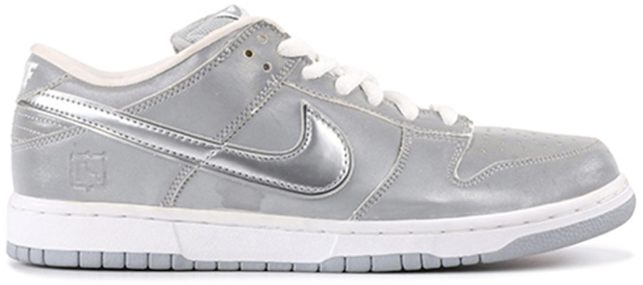 나이키 덩크 로우 프로 SB '메디콤 3' 304292-008 Order 나이키 덩크 로우 프로 SB '메디콤 3' 304292-008