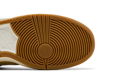 Nike Dunk Low Pro SB 'Saturn Gold'