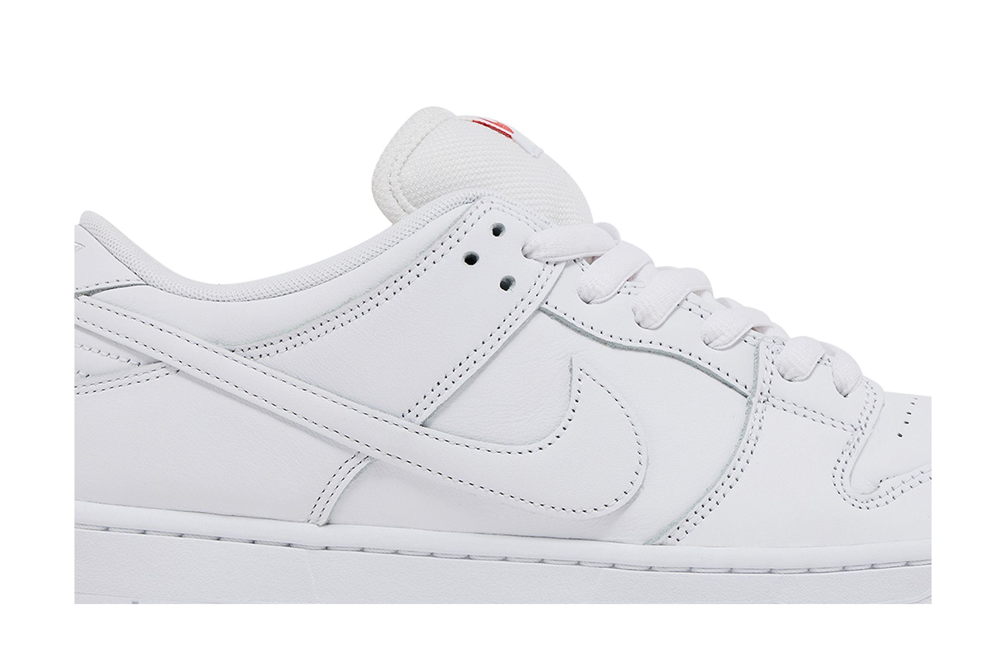 Lookbook Nike Dunk Low Pro SB 'Triple White' en Blanco Triple FJ1674-100