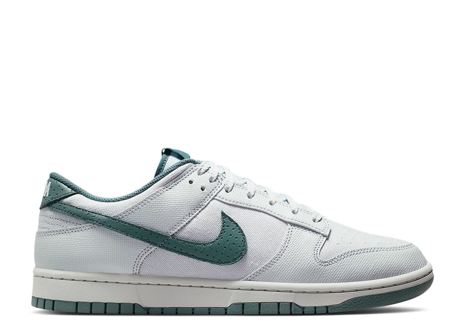 Nike Dunk Low Retro 'Pure Platinum'