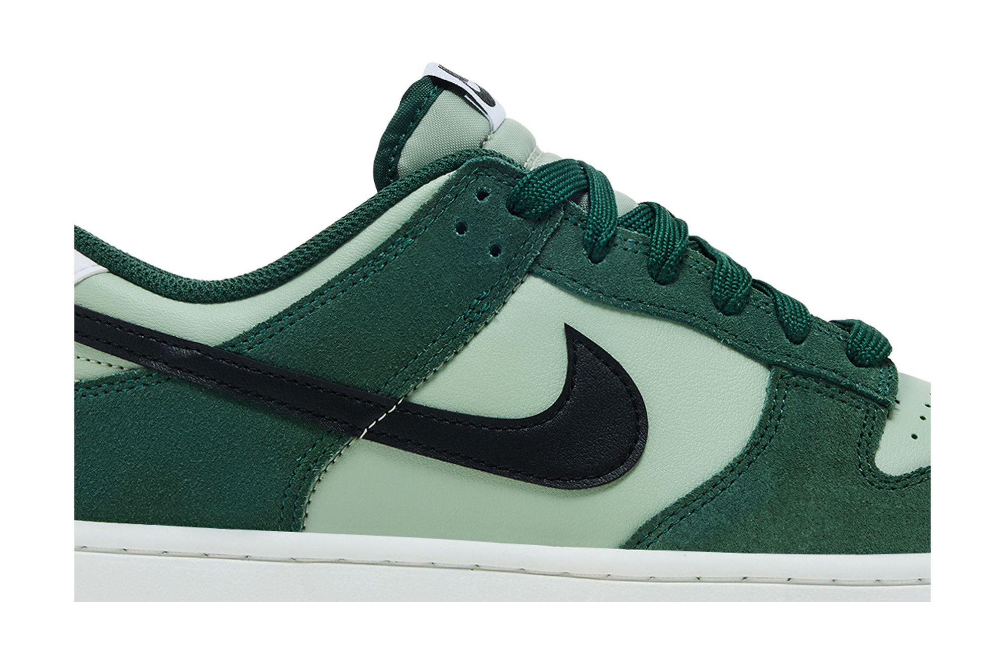 Order Nike Dunk Low Retro SE 'Jade Horizon Fir' IB6399-301