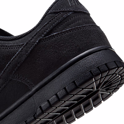 Nike Dunk Low Retro SE Black/Black/Black