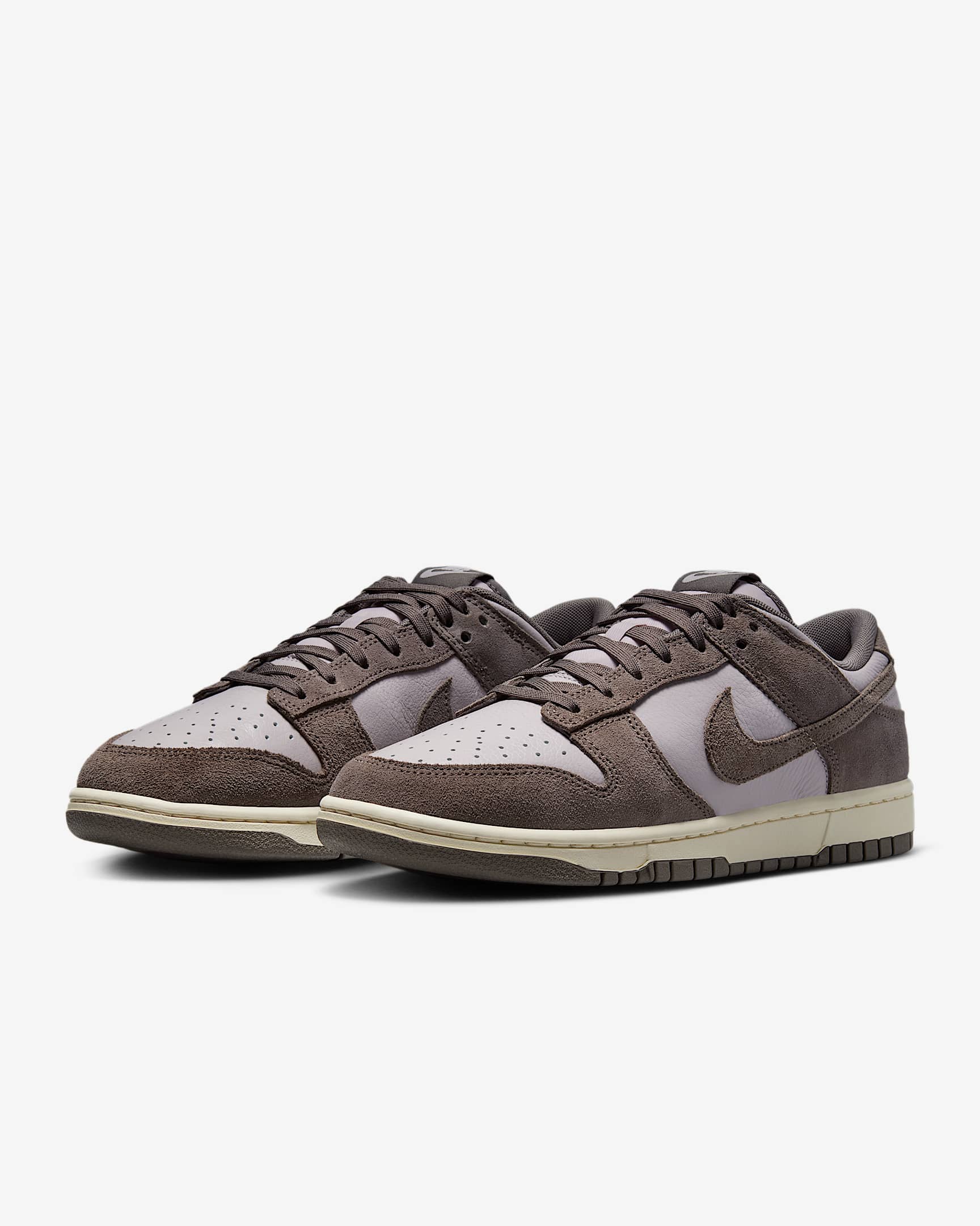 Purchase Nike Dunk Low Retro 特別版 皮革/麂皮鞋款 FQ8249-001
