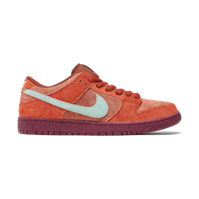 Nike Dunk Low SB 'Mystic Red'