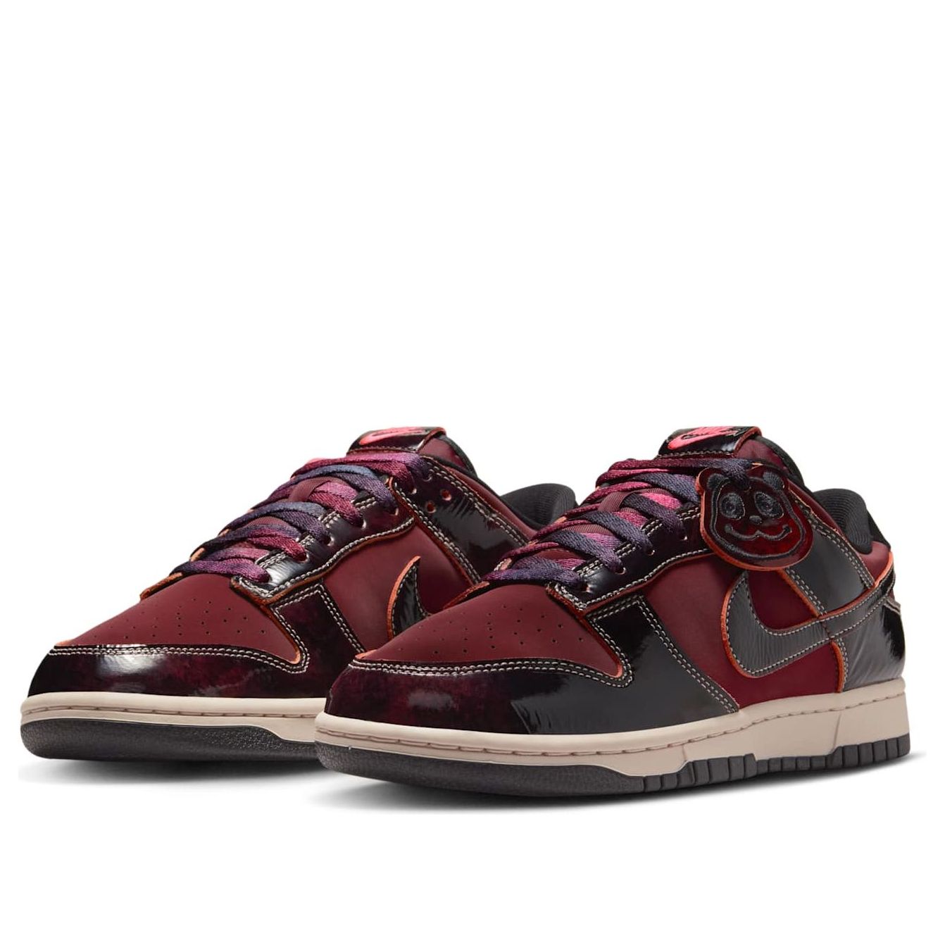 Order Nike Dunk Low SE 2025 '紅熊貓' HQ1965-600