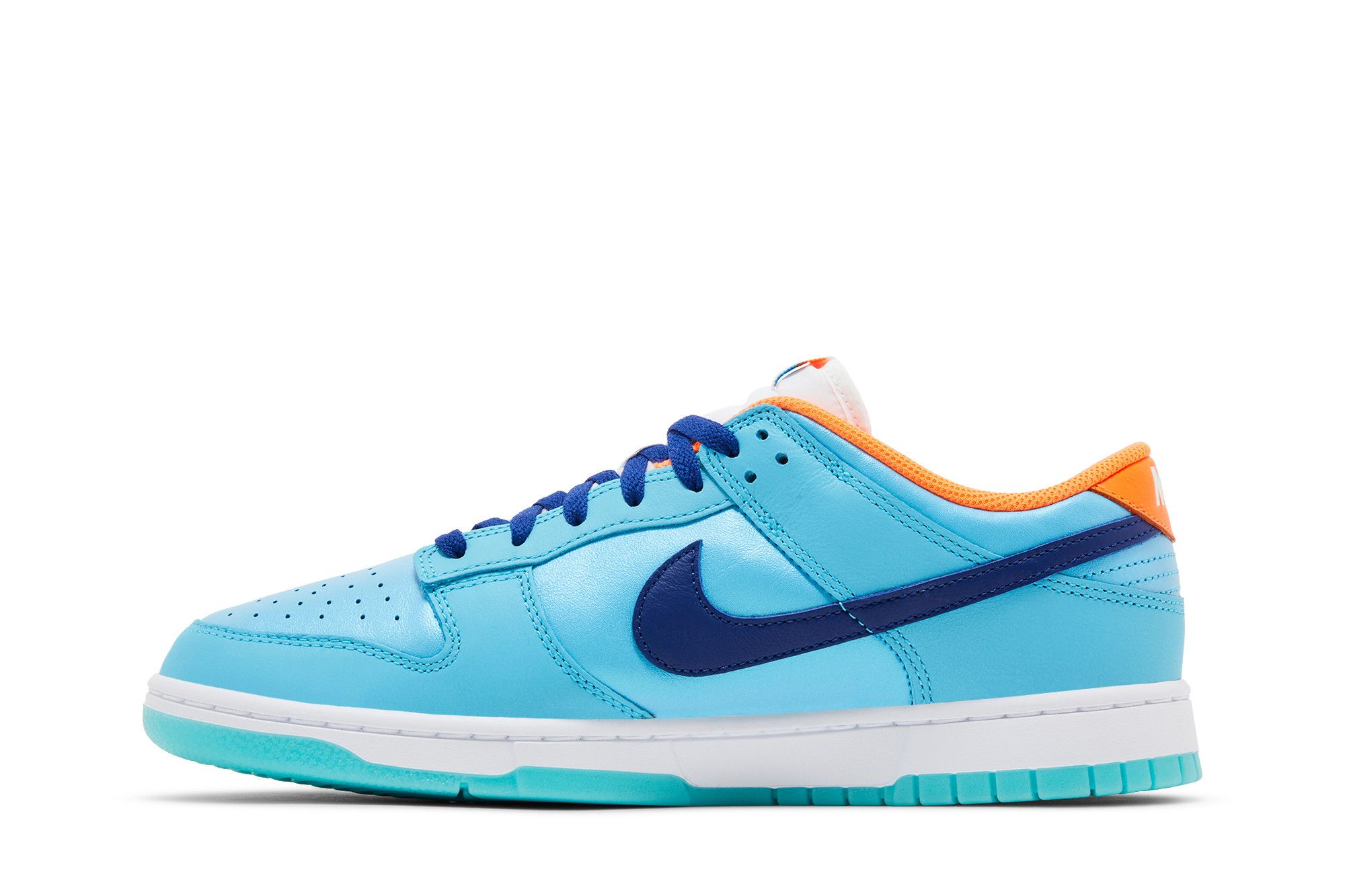Lookbook Nike Dunk Low SE 'Biru Baltik Oranye Total' HQ1538-416