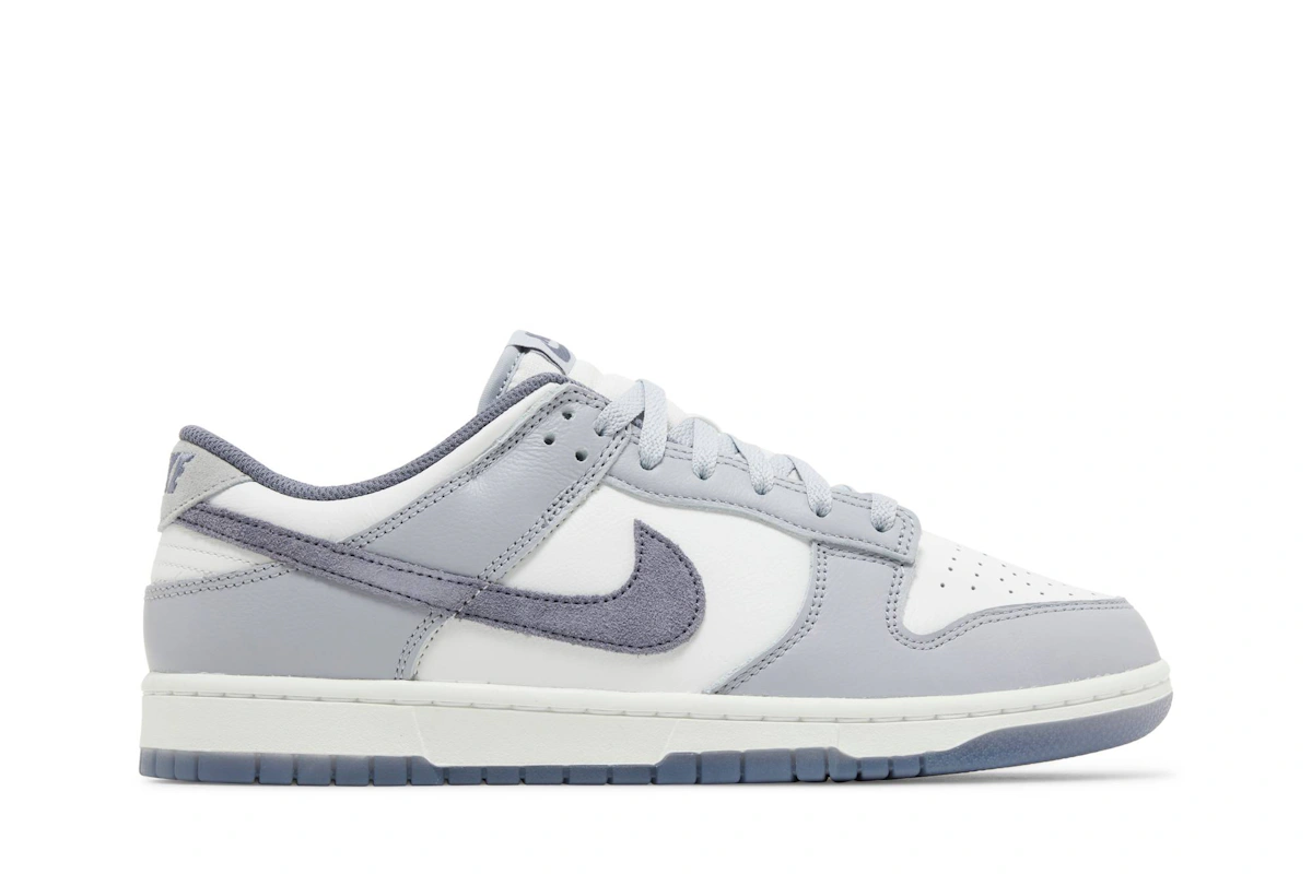 Nike Dunk Low SE 'Light Carbon' FJ4188-100