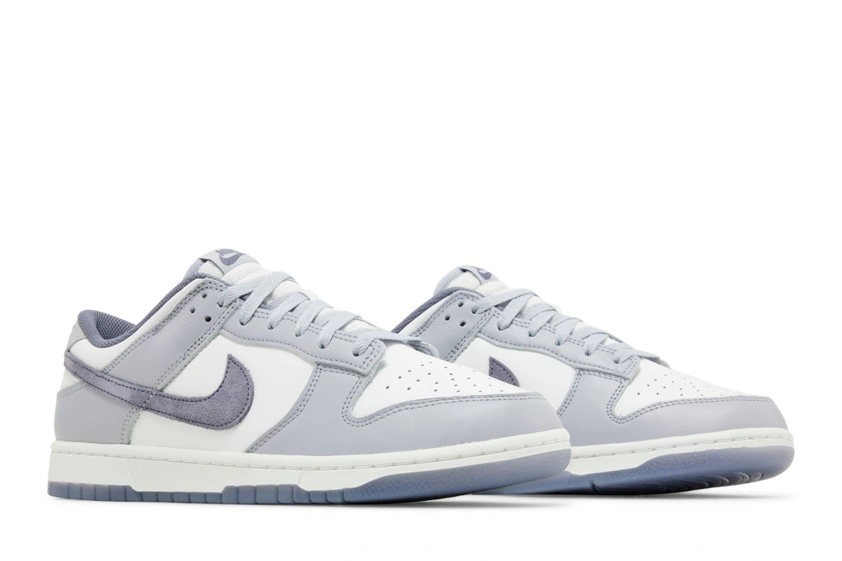 Nike Dunk Low SE 'Light Carbon' FJ4188-100