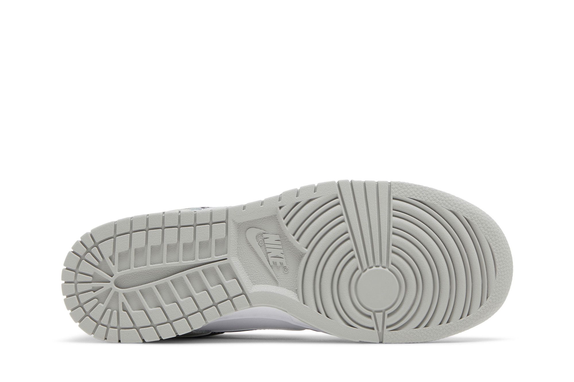 Purchase Nike Dunk Low SE 'Lottery Pack' 'Gris Niebla' DR9654-001