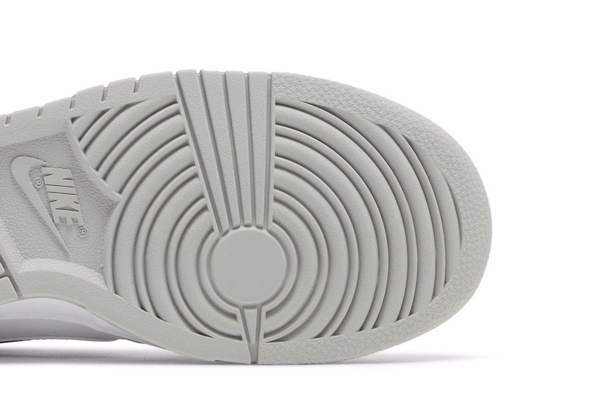 Nike Dunk Low SE 'Lottery Pack 'Grey Fog'